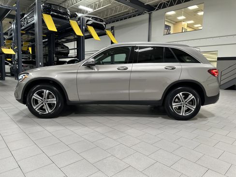 Certified 2022 Mercedes-Benz GLC 300 4MATIC image 2