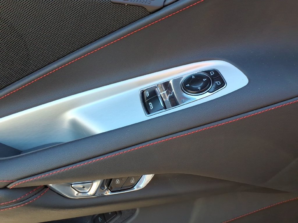 Used 2024 Chevrolet Corvette Stingray Coupe RWD image 14
