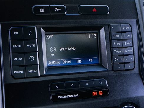 Used 2017 Ford F550 2WD Regular Cab Super Duty image 26