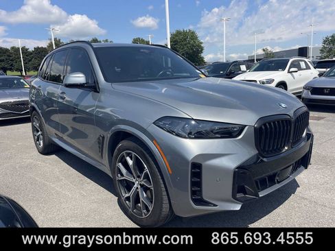 Used 2024 BMW X5 xDrive40i w/ M Sport Package AWD/4WD image 1