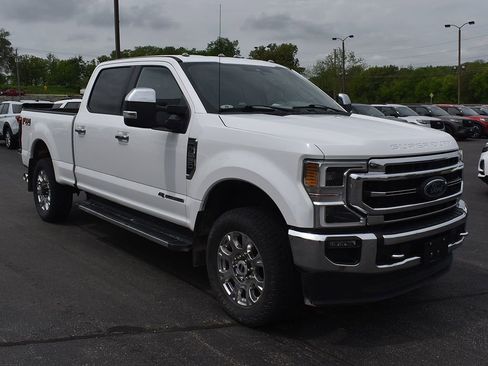 Used 2021 Ford F250 Lariat w/ Lariat Ultimate Package AWD/4WD image 3
