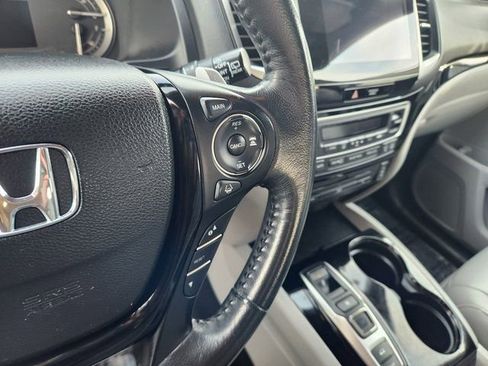 Used 2016 Honda Pilot Touring image 20