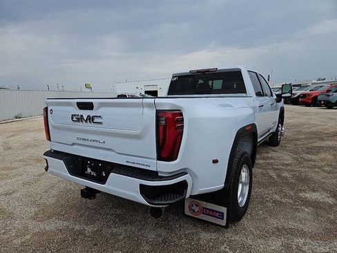 New 2026 GMC Sierra 3500 Denali Ultimate image 5