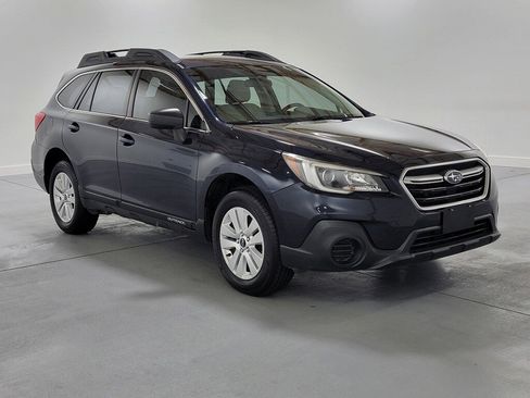 Used 2018 Subaru Outback 2.5i image 2