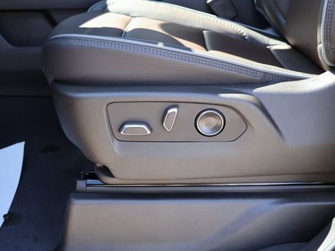 New 2026 GMC Sierra 1500 Denali w/ Denali Reserve Package image 17