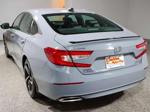 Used 2022 Honda Accord Sport image 9