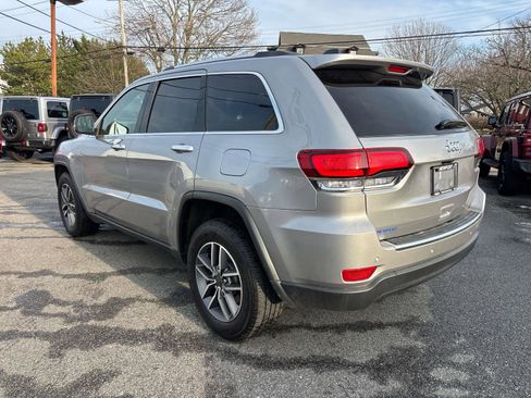 Certified 2021 Jeep Grand Cherokee Limited image 4
