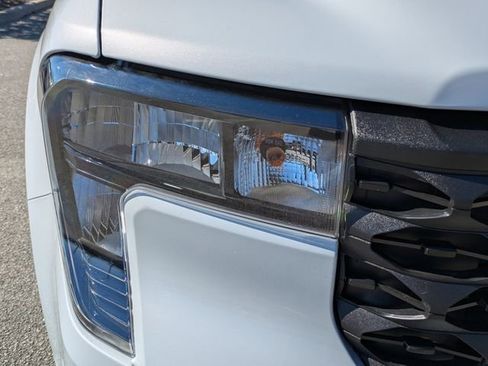 New 2026 Ford Maverick XL image 10