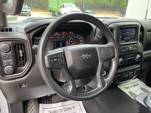 Used 2025 Chevrolet Silverado 2500 Custom w/ Custom Value Package AWD/4WD image 18