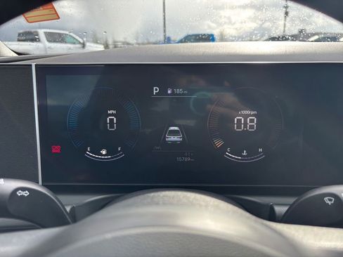 Used 2025 Hyundai Santa Cruz SEL AWD/4WD image 18