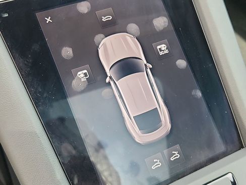 Certified 2025 Porsche Taycan image 26