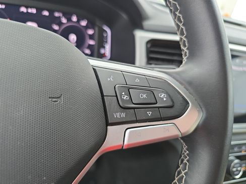 Used 2023 Volkswagen Atlas Cross Sport SE image 18