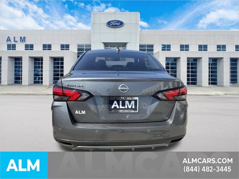 Used 2025 Nissan Versa SV w/ Trunk Package image 8