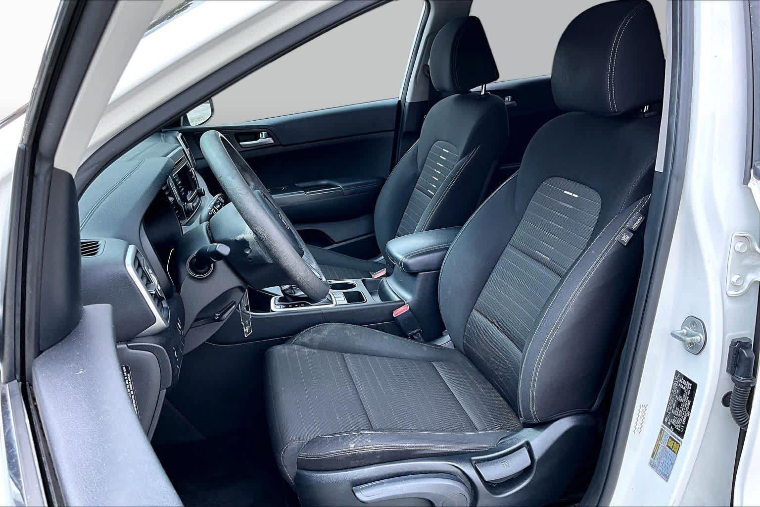 Used 2018 Kia Sportage LX FWD image 8