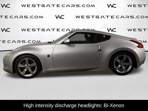 Used 2009 Nissan 370Z Touring image 5