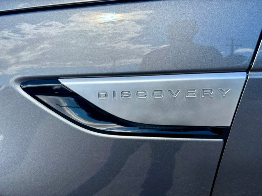 Used 2018 Land Rover Discovery HSE AWD/4WD image 38