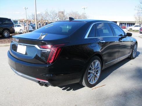 Used 2020 Cadillac CT6 Luxury image 7