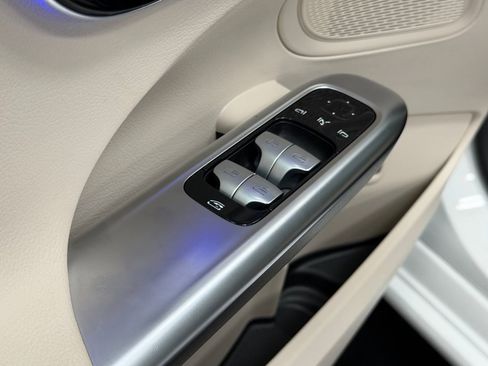 Certified 2023 Mercedes-Benz C 300 4MATIC Sedan image 24