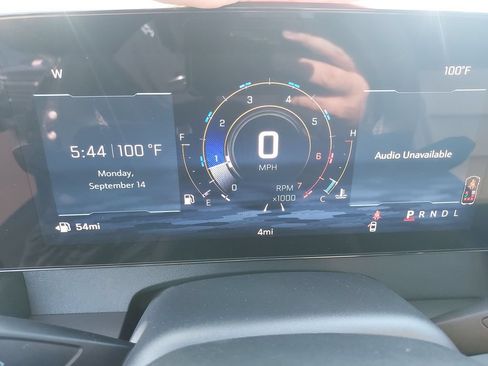 New 2027 Chevrolet Traverse LT FWD image 18