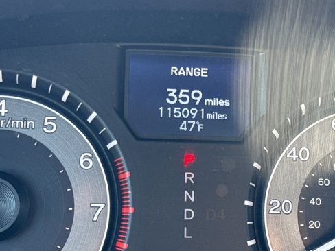 Used 2014 Honda Odyssey Touring Elite image 22