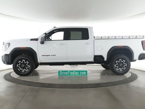 Used 2026 GMC Sierra 2500 AT4X w/ LPO, Black Badging Package AWD/4WD image 9