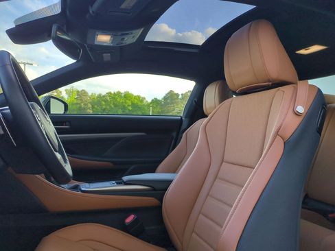 Used 2019 Lexus RC 350 w/ Premium Package RWD image 16