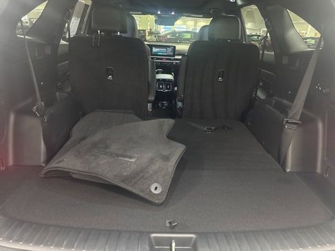 Used 2025 Kia Sorento SX Prestige image 11