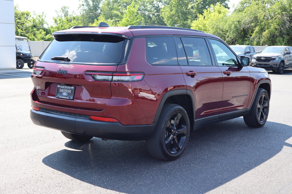 Used 2024 Jeep Grand Cherokee L Altitude AWD/4WD image 3