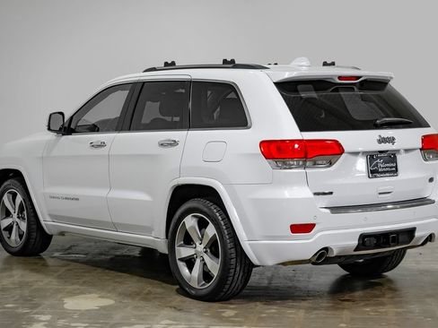 Used 2015 Jeep Grand Cherokee Overland w/ Advanced Technology Group RWD image 12