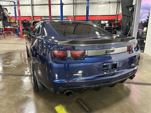 Used 2010 Chevrolet Camaro SS w/ RS Package RWD image 5