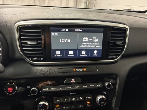 Used 2022 Kia Sportage EX image 17