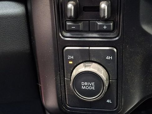 Used 2024 Ford F350 XLT w/ FX4 Off-Road Package AWD/4WD image 18