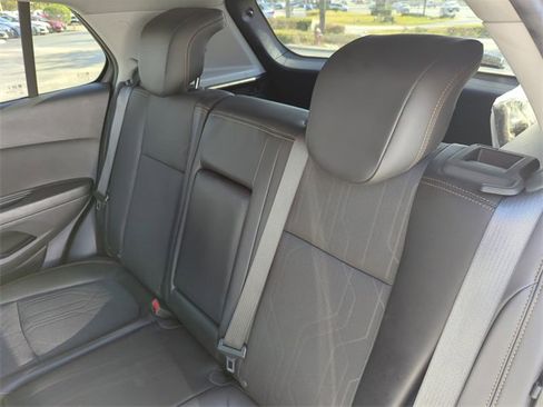 Used 2022 Chevrolet Trax LT w/ Sport Edition image 22