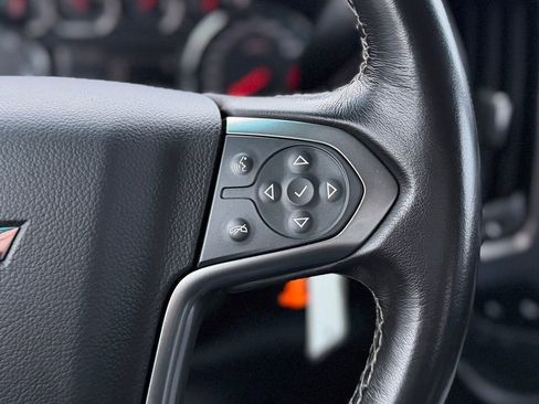 Used 2018 Chevrolet Silverado 1500 LT w/ All Star Edition image 10