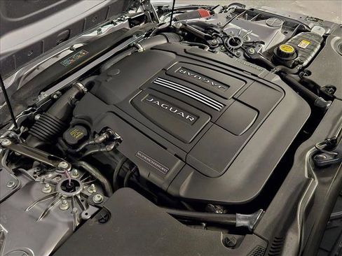 Used 2023 Jaguar F-TYPE image 19