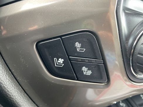 Used 2017 Chevrolet Silverado 1500 High Country AWD/4WD image 10
