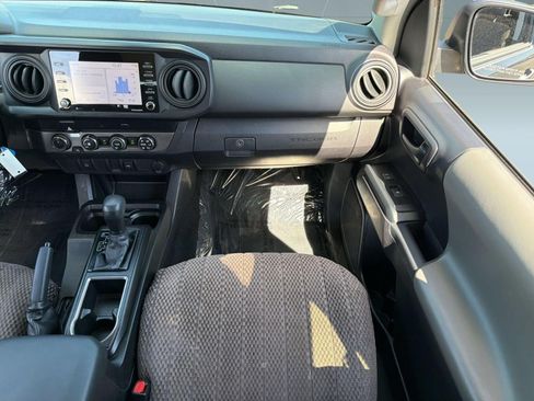 Used 2020 Toyota Tacoma SR AWD/4WD image 27