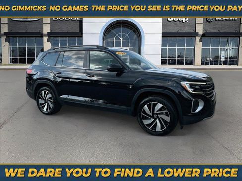 Used 2025 Volkswagen Atlas SE AWD/4WD image 1