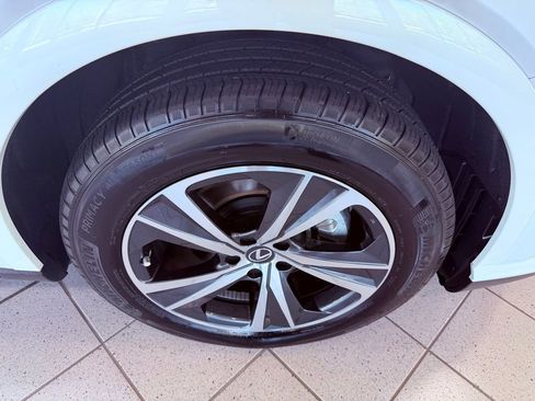 Used 2025 Lexus RX 350 Premium image 16