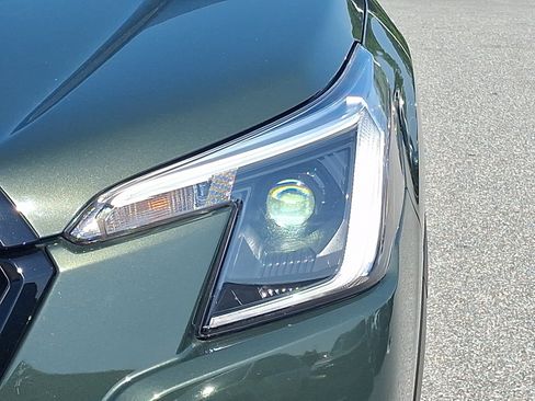Certified 2023 Subaru Forester Touring AWD/4WD image 9