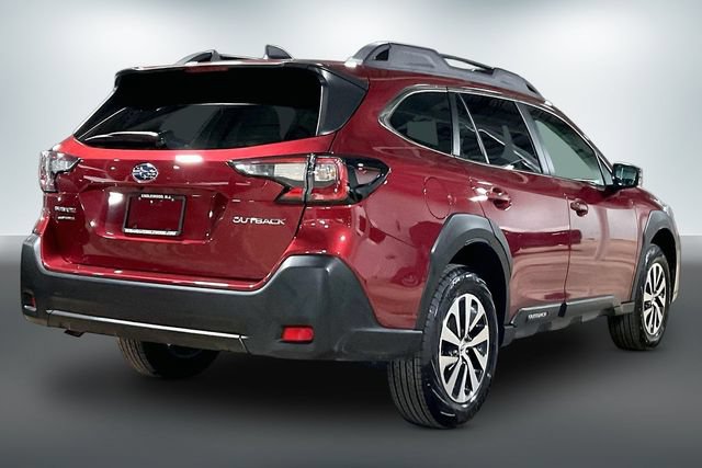 Used 2025 Subaru Outback Premium AWD/4WD image 13