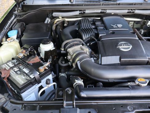 Used 2012 Nissan Frontier PRO-4X AWD/4WD image 37
