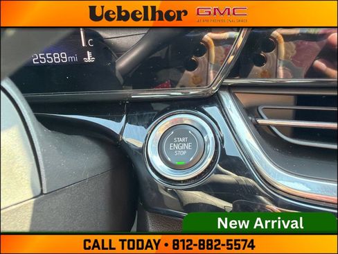 Used 2024 Chevrolet Trax RS w/ Driver Confidence Package FWD image 23