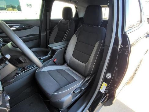 Used 2025 Chevrolet TrailBlazer LT AWD/4WD image 9