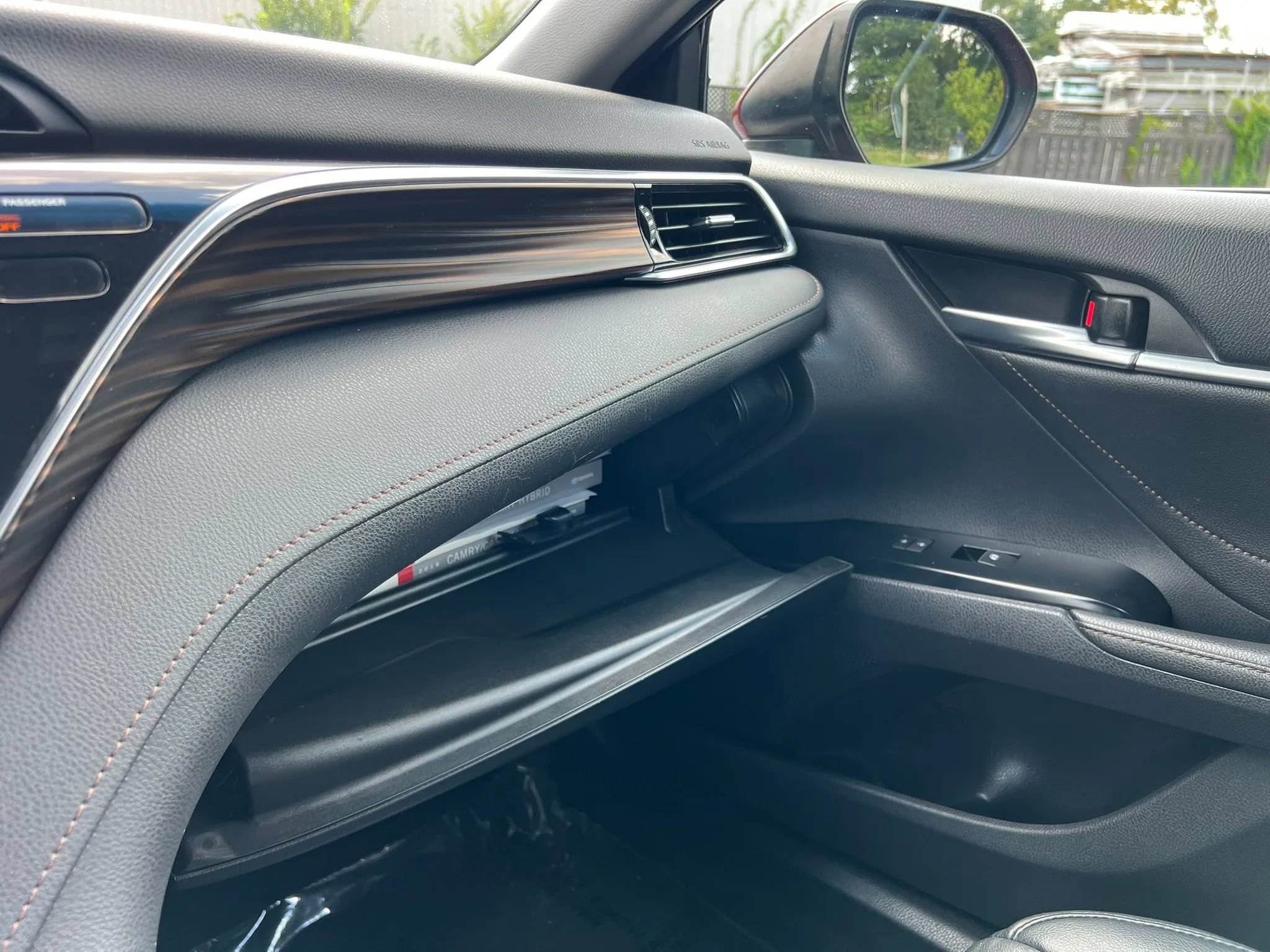 Used 2018 Toyota Camry XLE FWD image 30