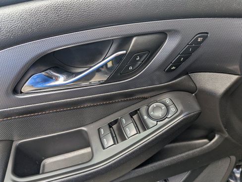 Used 2018 Chevrolet Traverse Premier AWD/4WD image 10