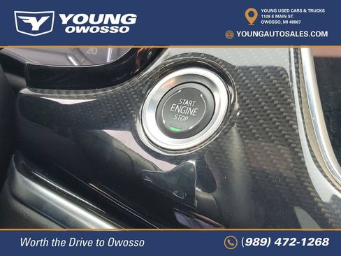 Certified 2025 Cadillac XT6 Sport w/ LPO, Floor Liner Package AWD/4WD image 16