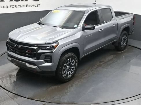 Used 2026 Chevrolet Colorado Z71 w/ Technology Package AWD/4WD image 43