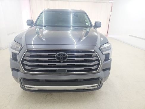Used 2024 Toyota Sequoia Limited w/ Tow Technology Package AWD/4WD image 11