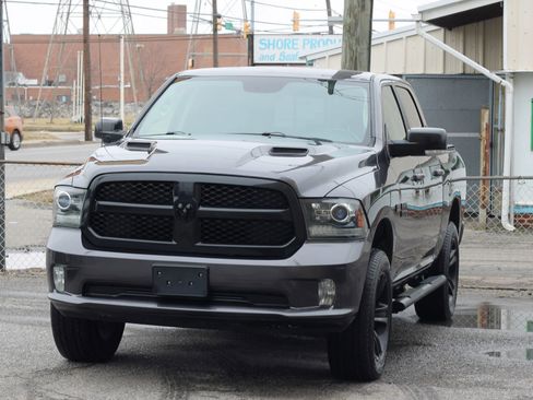 Used 2017 RAM 1500 Sport w/ Sport Premium Group image 3